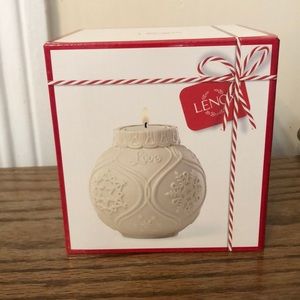 Unopened Lenox ornamental glow (snowflake votive)